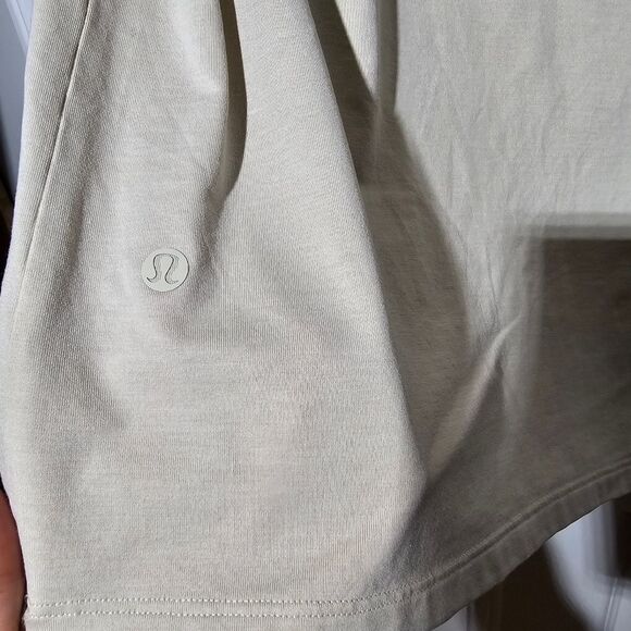 LULULEMON V-neck t-shirt - Picture 4 of 4